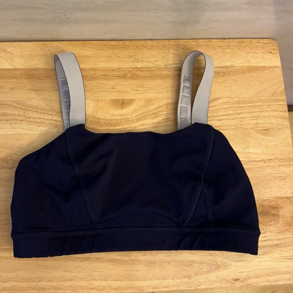 Lululemon Adjust Me Sports
Bra Violet Purple